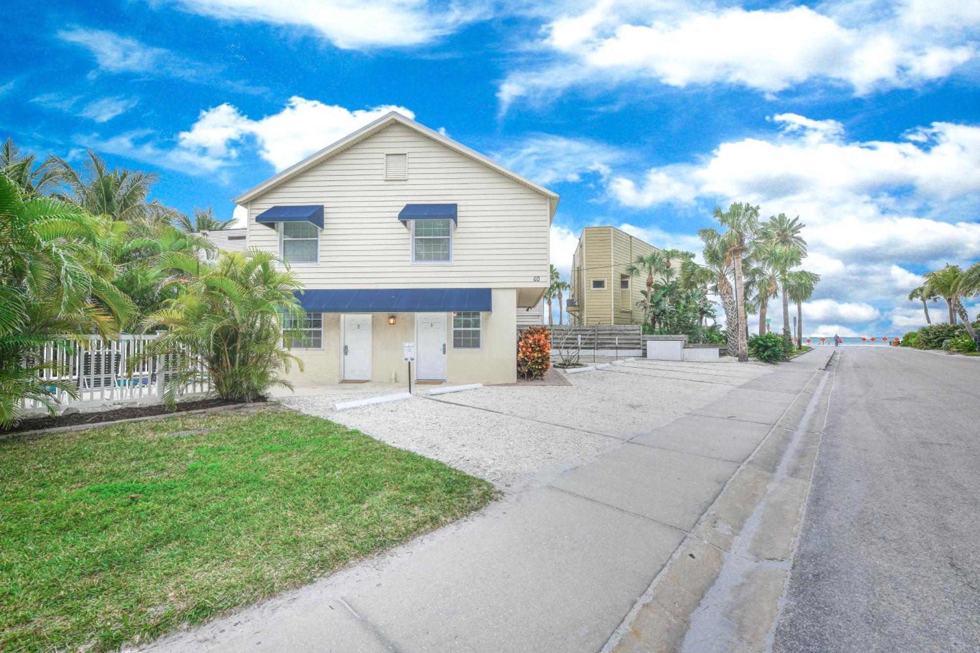 Parrot Beach Cottages Siesta Key Room photo