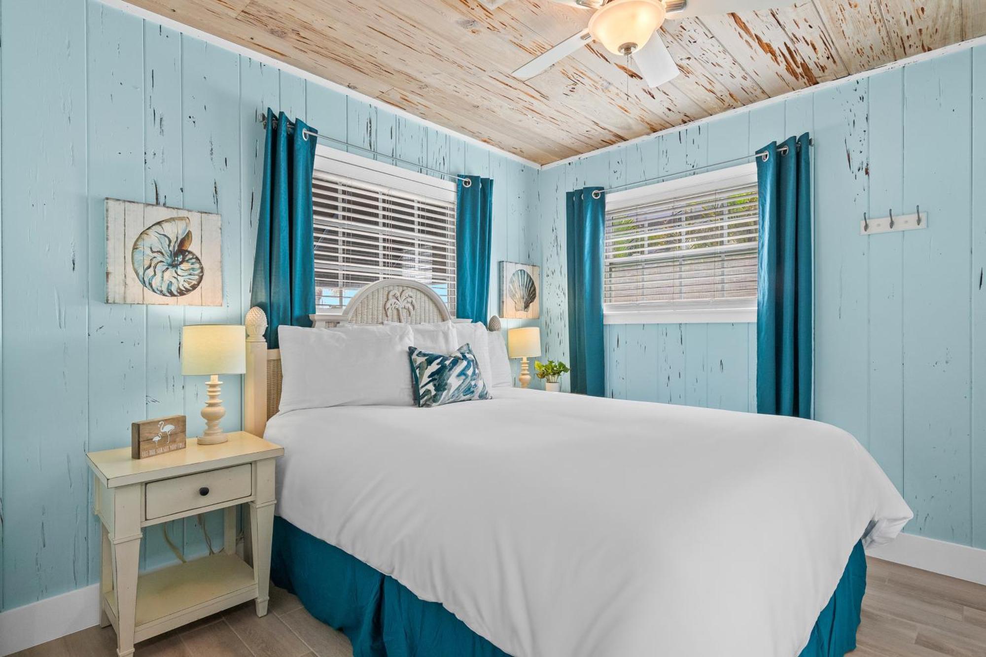 Parrot Beach Cottages Siesta Key Room photo