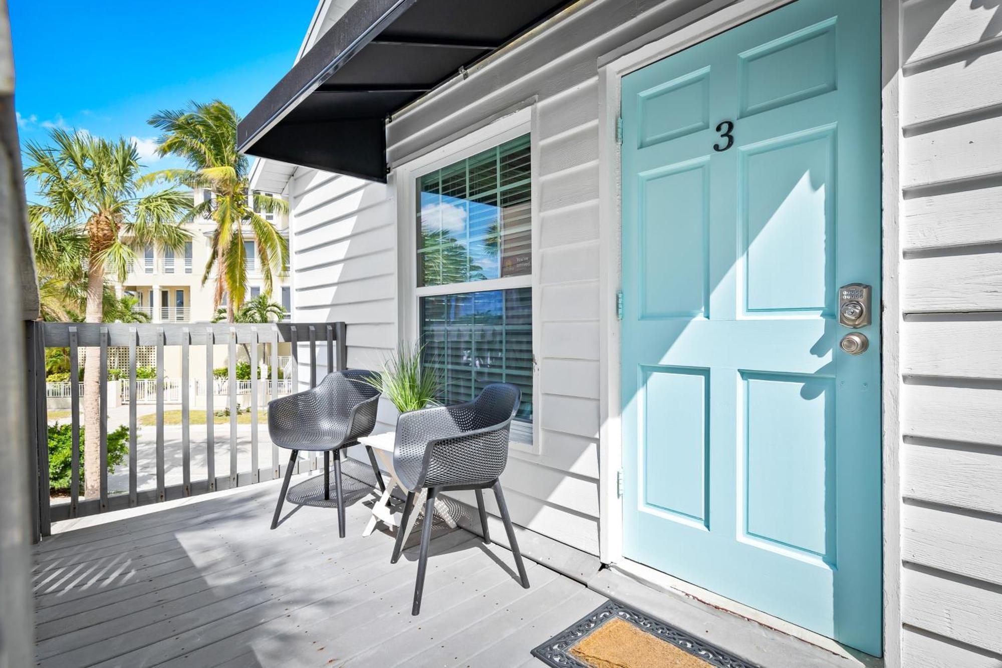 Parrot Beach Cottages Siesta Key Room photo