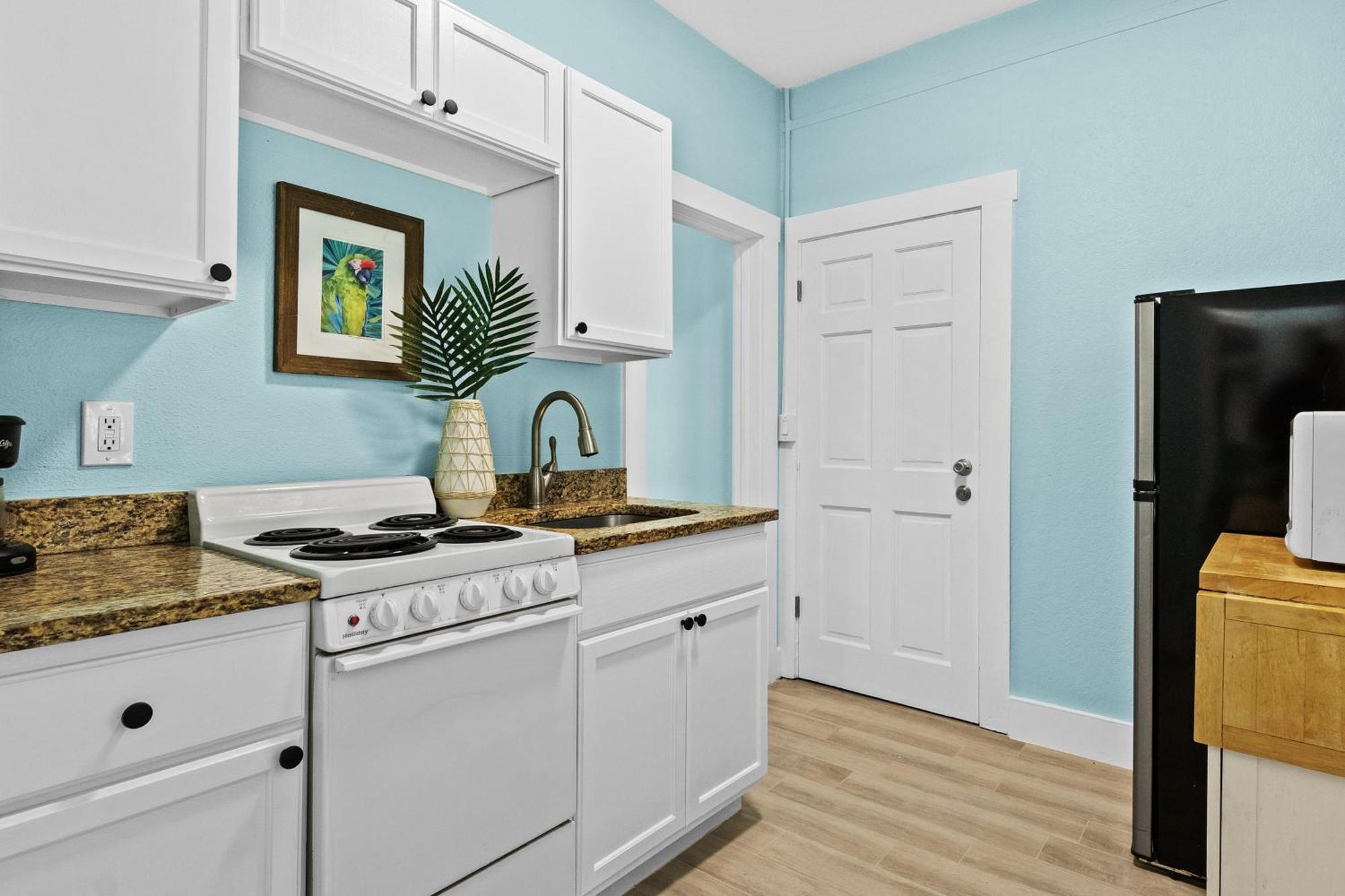 Parrot Beach Cottages Siesta Key Room photo